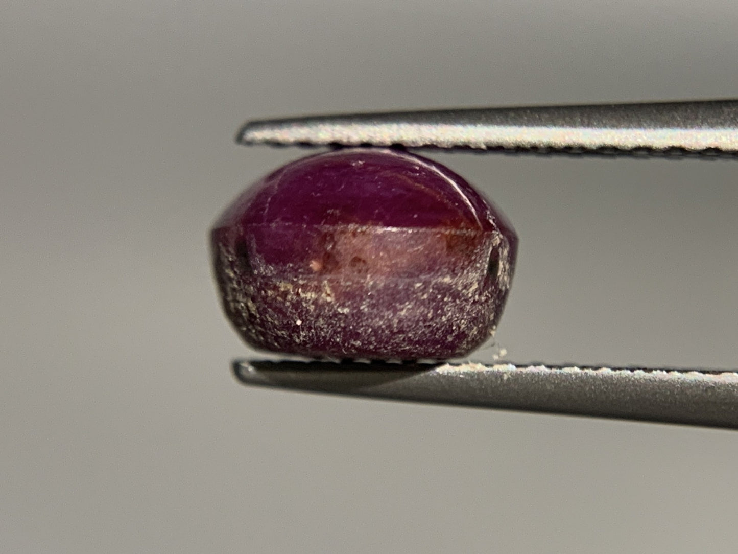 パープルスターサファイア　5.06ct　 宝石ソーティング付き　 9.6㎜×8.3㎜×5.7㎜　 ルース（ 裸石 ）　 1878Y