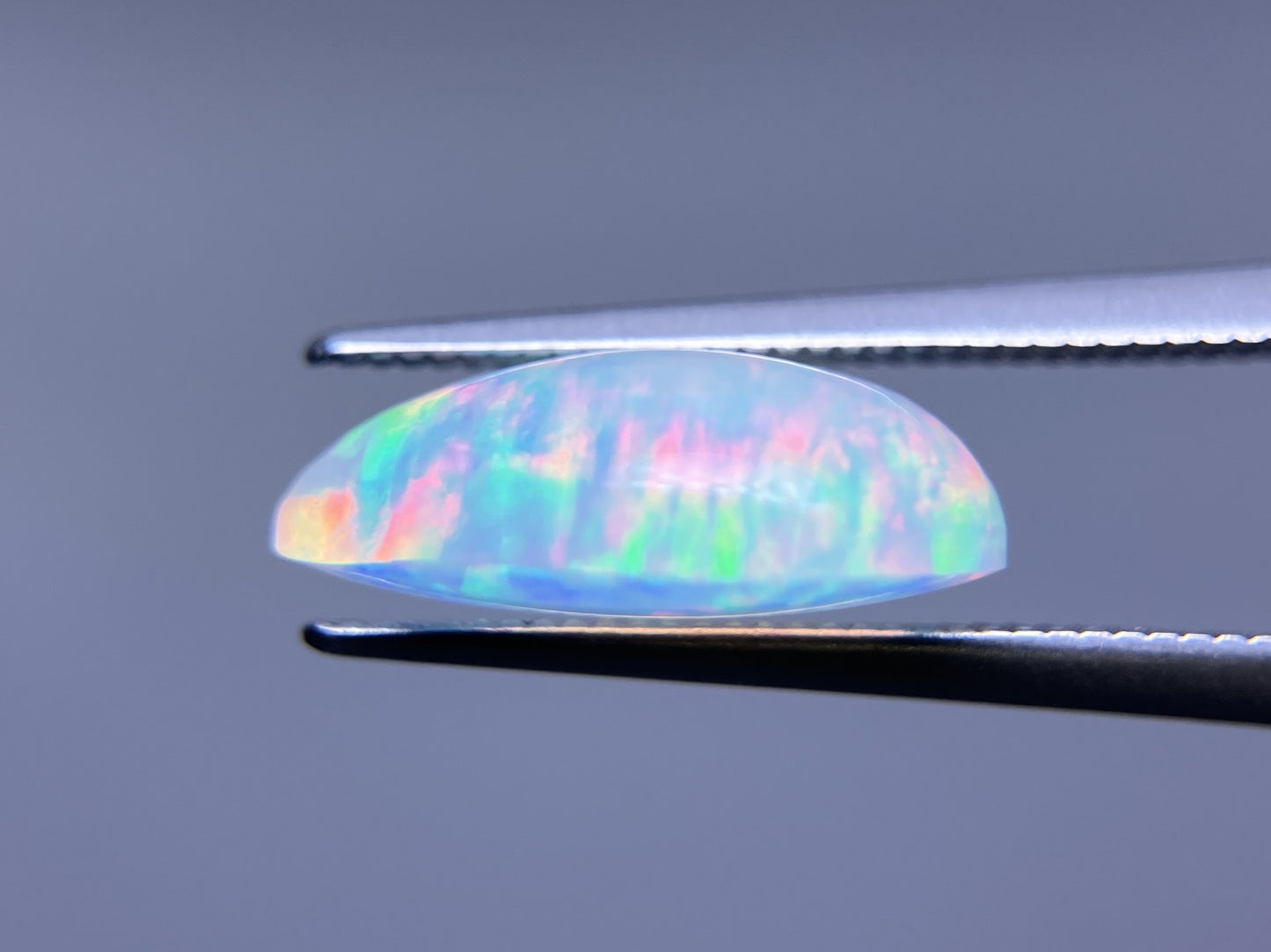 オパール 3.069ct 宝石ソーティング付き 13.6㎜×10.1㎜×5.1㎜ ルース（ 裸石 ） 4566K