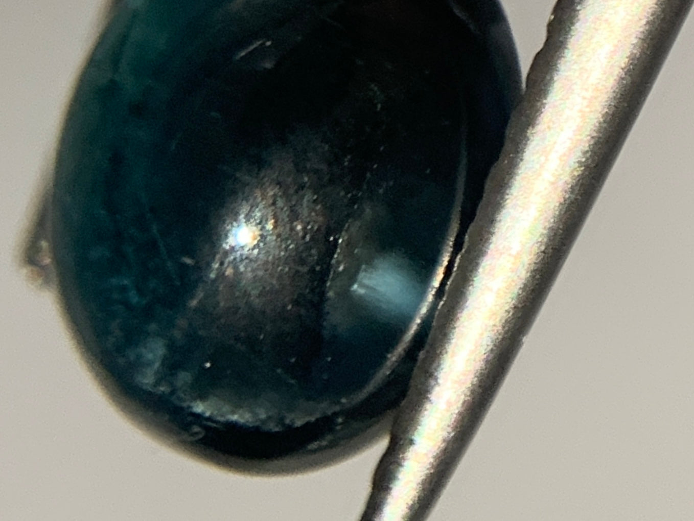 宝石ソーティング付き　 天然 トルマリンキャッツアイ 2.692ct　 縦8.8㎜×横7.0㎜×高さ5.0㎜　 ルース（ 裸石 ）　 3341Y