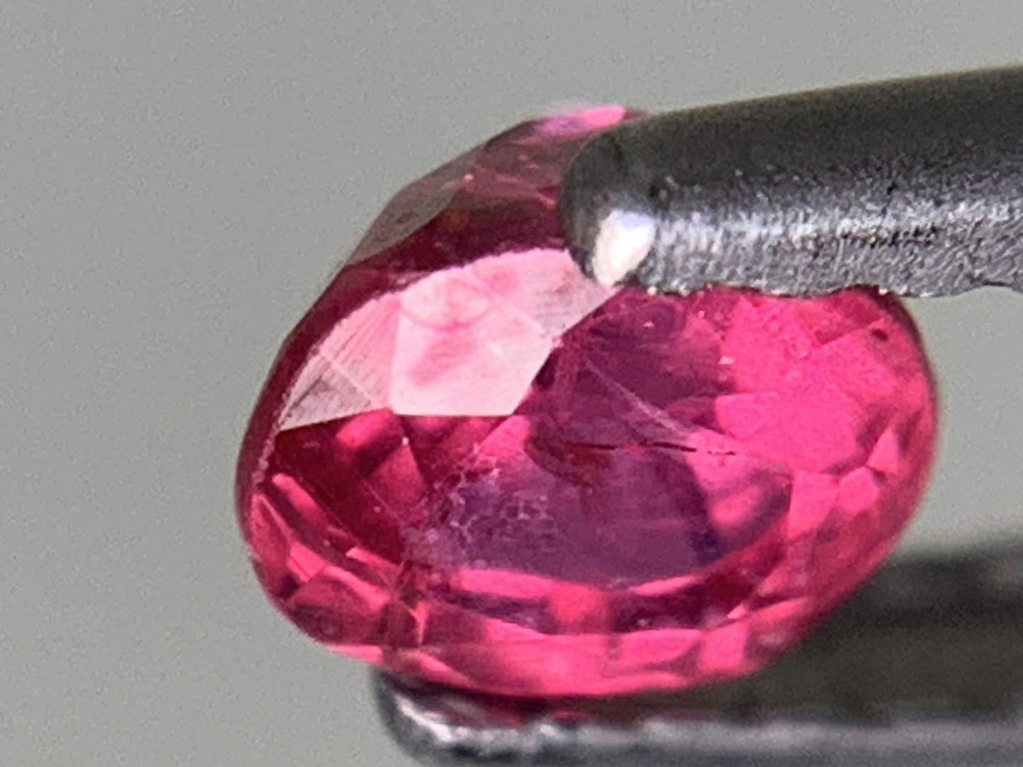 ルビー 天然 0.534ct 宝石ソーティング付き 4.3㎜×3.8㎜×3.2㎜ ルース（ 裸石 ） 7730Y