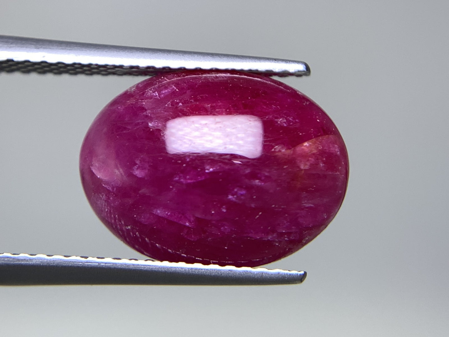 ルビー 天然 9.407ct 宝石ソーティング付き 14.4㎜×10.8㎜×5.7㎜ ルース（ 裸石 ） 6793Y