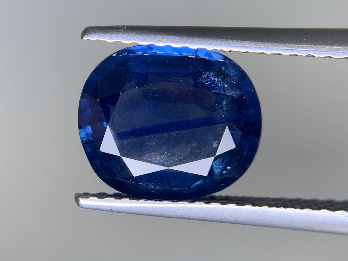 サファイア  3.151ct  宝石ソーティング付き  9.6㎜×8.3㎜×4.0㎜  ルース（ 裸石 ） 1748Y