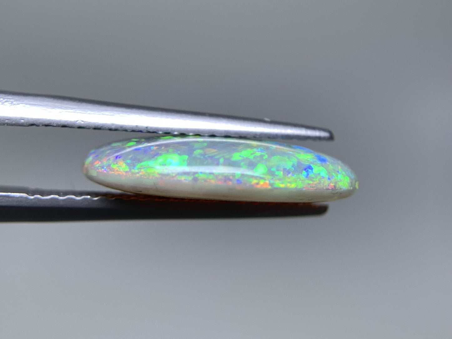 ブラックオパール 天然 3.567ct 宝石ソーティング付き 15.5㎜×10.6㎜×3.6㎜ ルース（ 裸石 ） 6779Y