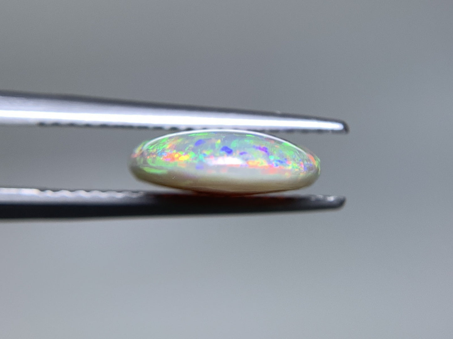 ブラックオパール 天然 3.567ct 宝石ソーティング付き 15.5㎜×10.6㎜×3.6㎜ ルース（ 裸石 ） 6779Y