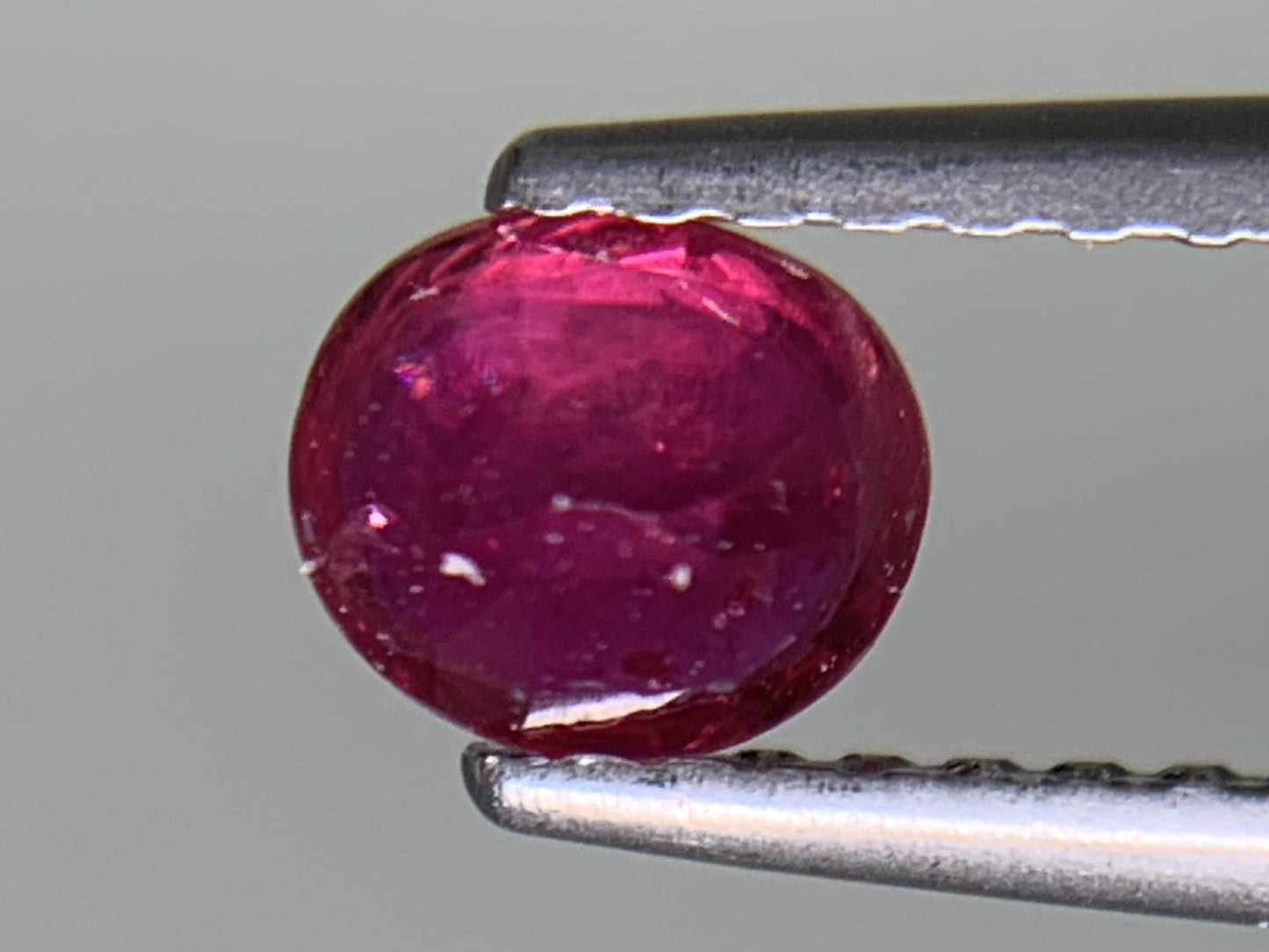 ルビー 天然 0.530ct 宝石ソーティング付き 5.0㎜×4.4㎜×2.6㎜ ルース（ 裸石 ） 7722Y
