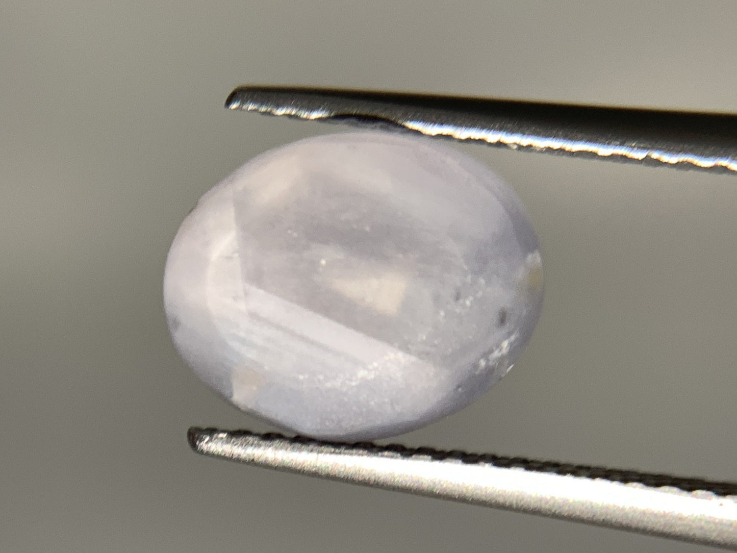 スターサファイア 天然 5.952ct 中央宝石ソーティング付き 10.4㎜×8.5㎜×5.6㎜ ルース（ 裸石 ） 6733Y