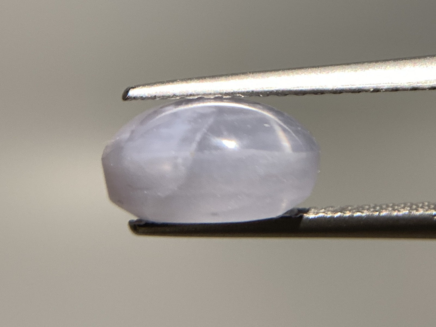 スターサファイア 天然 5.952ct 中央宝石ソーティング付き 10.4㎜×8.5㎜×5.6㎜ ルース（ 裸石 ） 6733Y