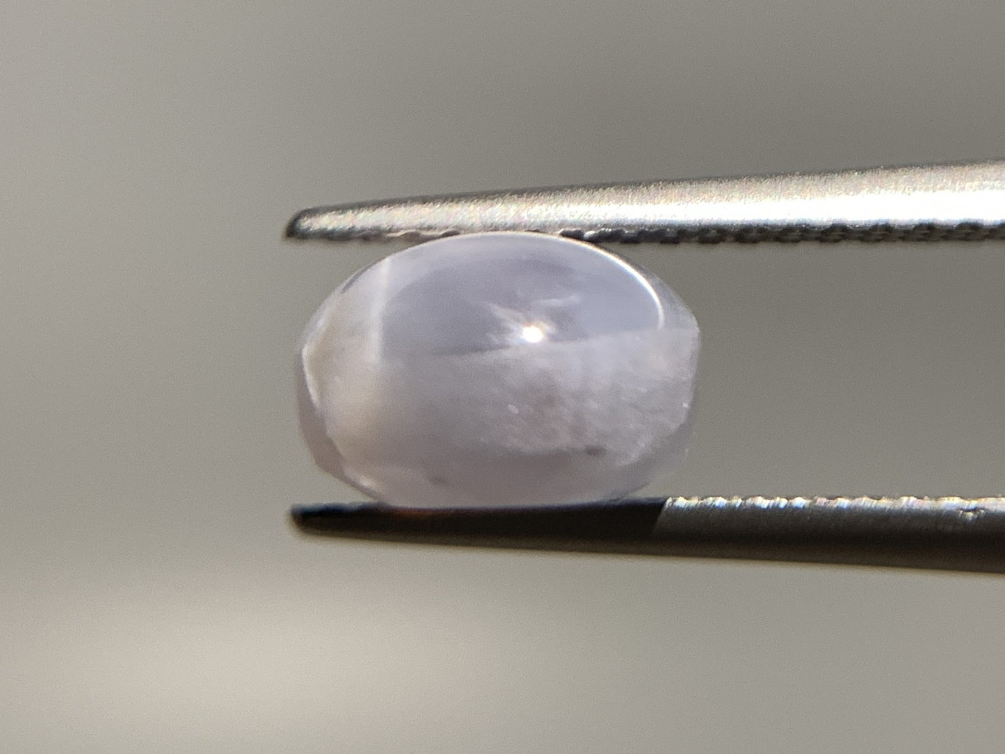 スターサファイア 天然 5.952ct 中央宝石ソーティング付き 10.4㎜×8.5㎜×5.6㎜ ルース（ 裸石 ） 6733Y
