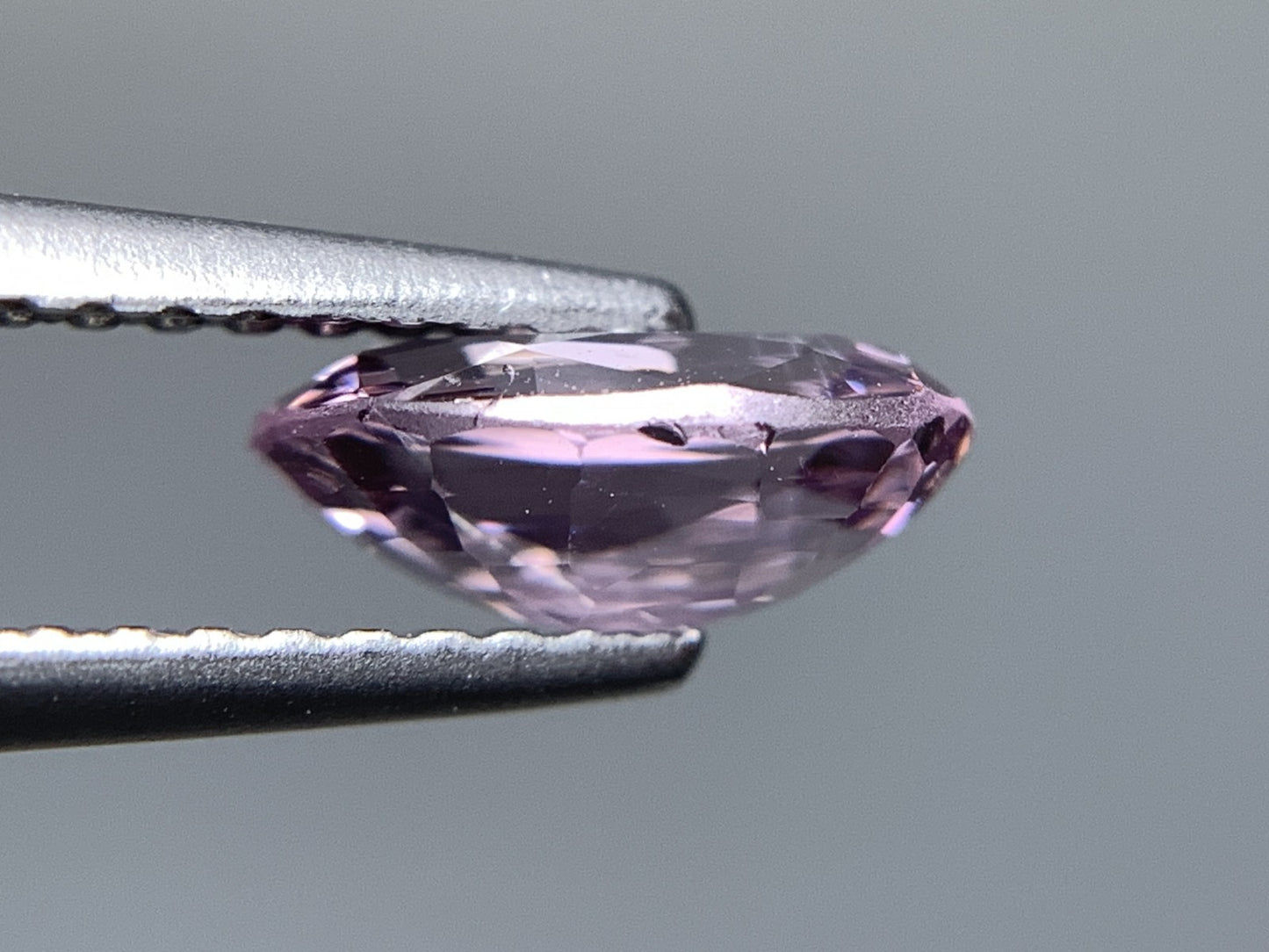 ピンクスピネル 天然 1.101ct 宝石ソーティング付き 7.7㎜×5.5㎜×3.1㎜ ルース（ 裸石 ） 6589Y