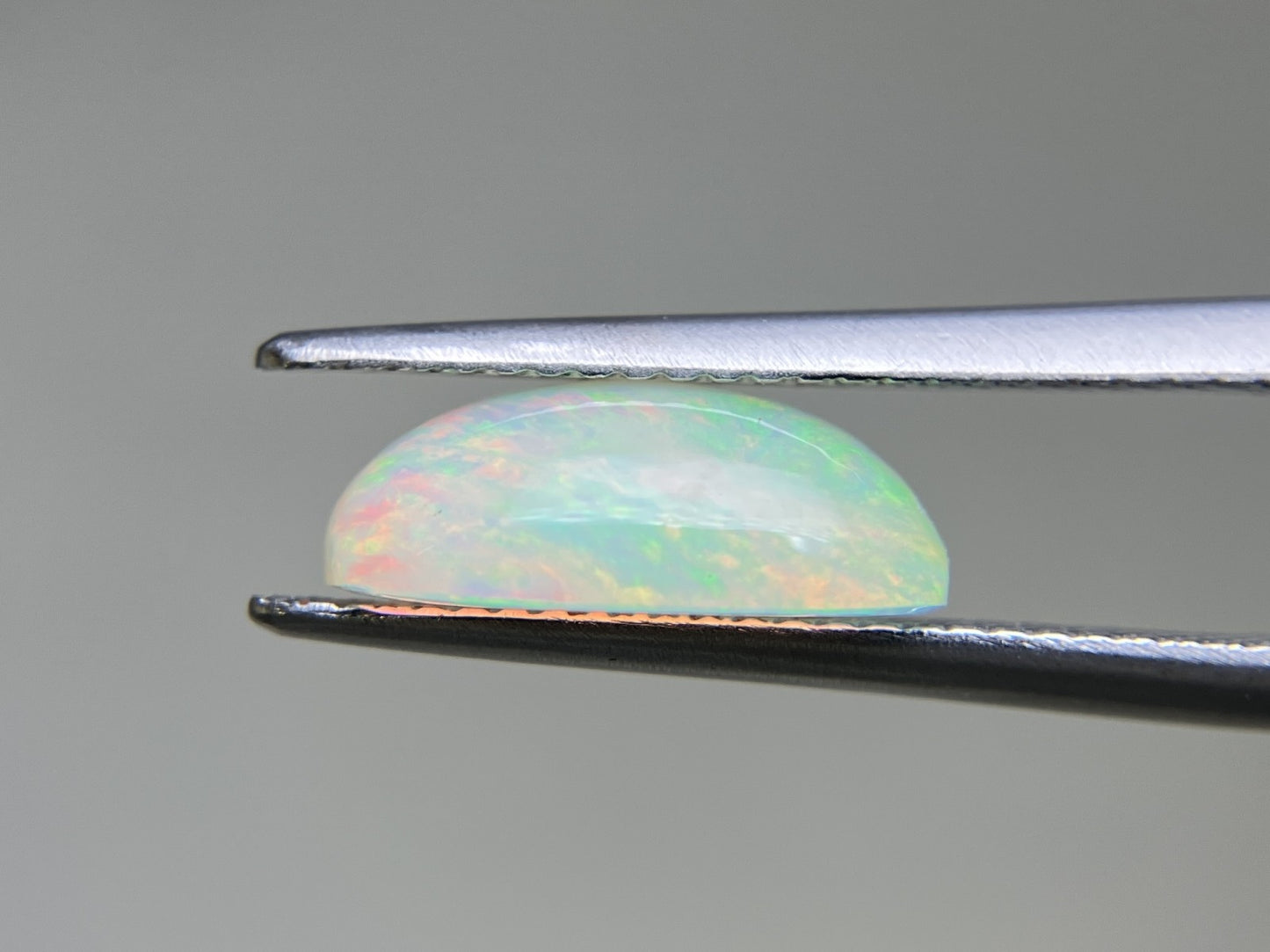 オパール 2.606ct  宝石ソーティング付き  12.6㎜×8.4㎜×4.5㎜  ルース（ 裸石 ） 3497YY