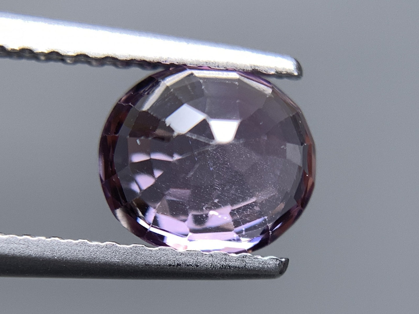 スピネル 天然 1.415ct 宝石ソーティング付き 6.9㎜×6.3㎜×3.9㎜ ルース（ 裸石 ） 6587Y