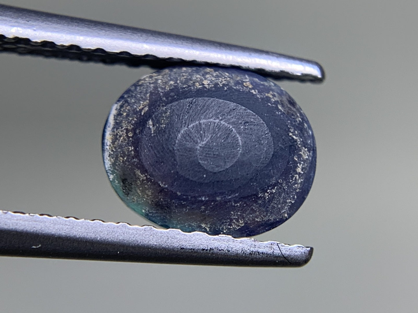 ブラックオパール 0.934ct 宝石ソーティング付き  7.3㎜×5.9㎜×3.5㎜  ルース（ 裸石 ） 3535Y
