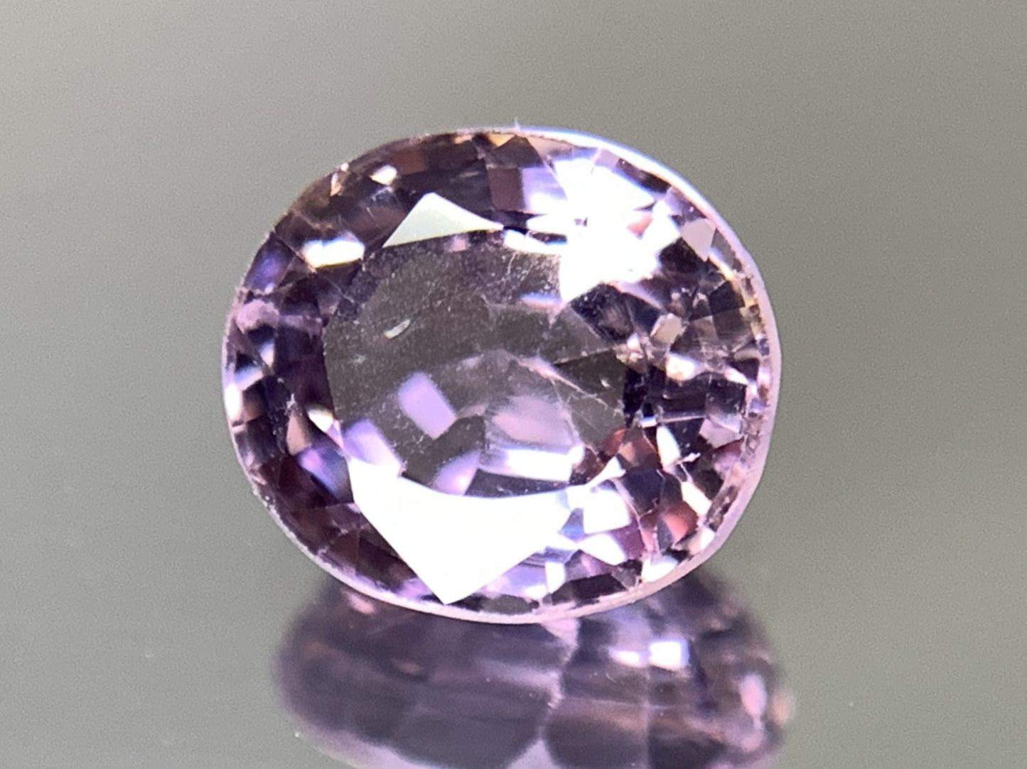 スピネル 天然 1.415ct 宝石ソーティング付き 6.9㎜×6.3㎜×3.9㎜ ルース（ 裸石 ） 6587Y