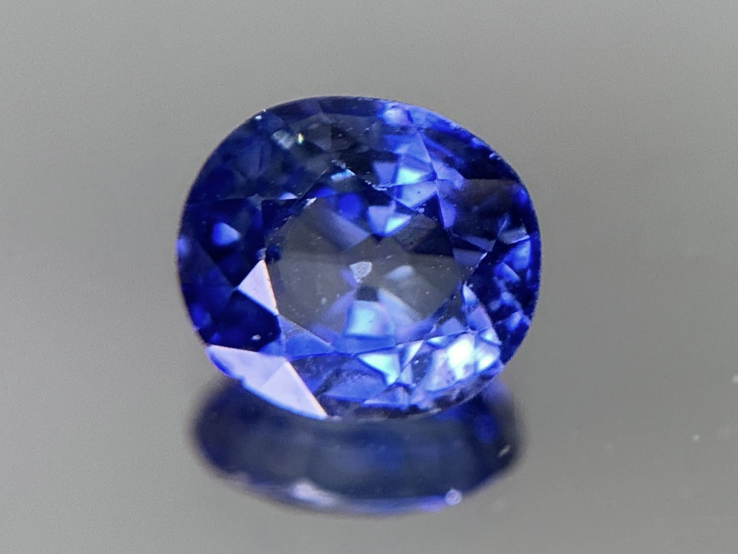 サファイア 1.016ct  宝石ソーティング付き  6.2㎜×5.6㎜×3.3㎜  ルース（ 裸石 ） 1707Y