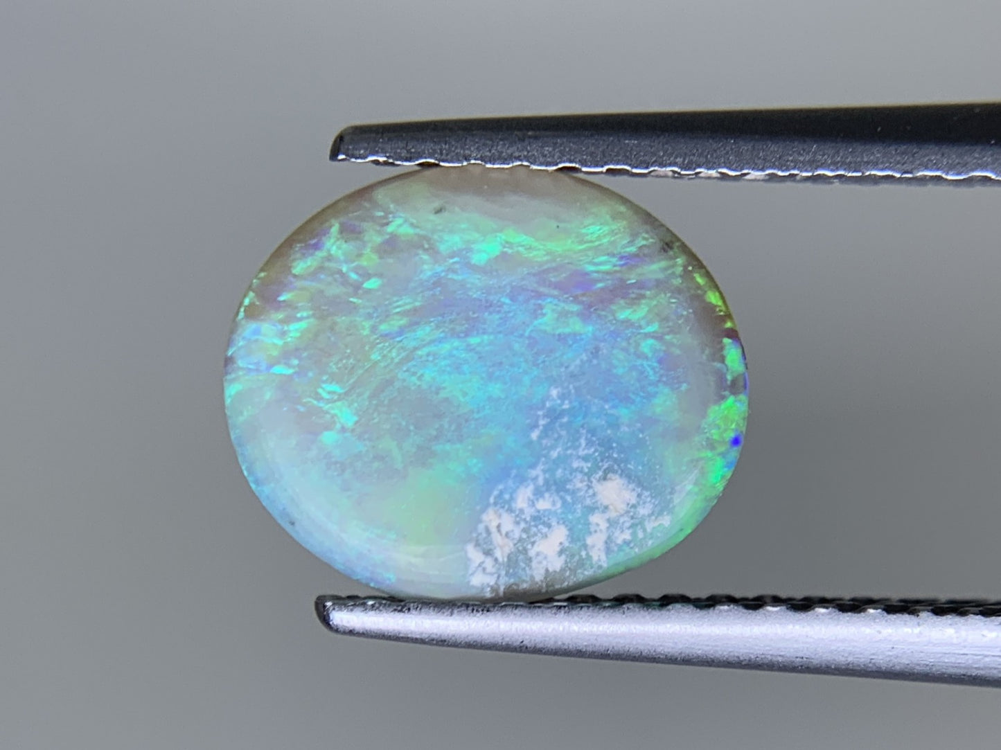 ブラックオパール 天然 1.255ct 宝石ソーティング付き 9.6㎜×8.1㎜×2.5㎜ ルース（ 裸石 ） 7717Y