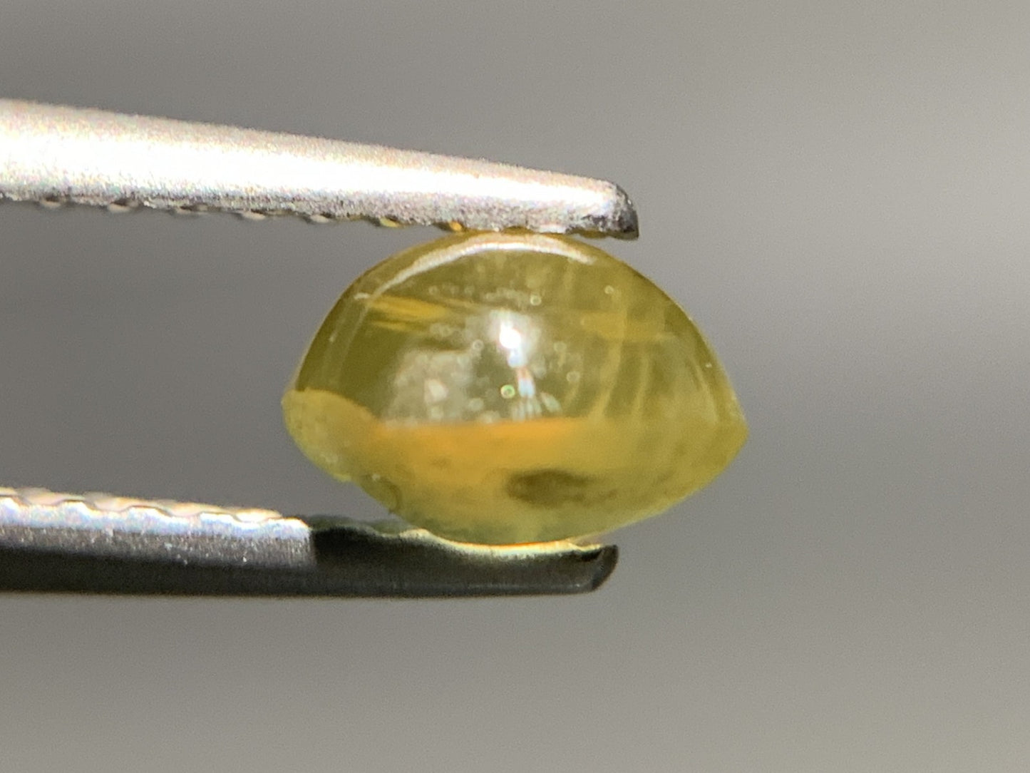 クリソベリルキャッツアイ 1.072ct 宝石ソーティング付き  5.6㎜×5.5㎜×3.7㎜ ルース（ 裸石 ） 3547Y