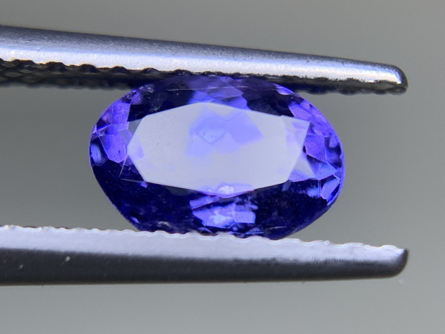 タンザナイト 1.020ct 宝石ソーティング付き 6.8㎜×4.9㎜×3.9㎜ ルース（ 裸石 ） 3441Y
