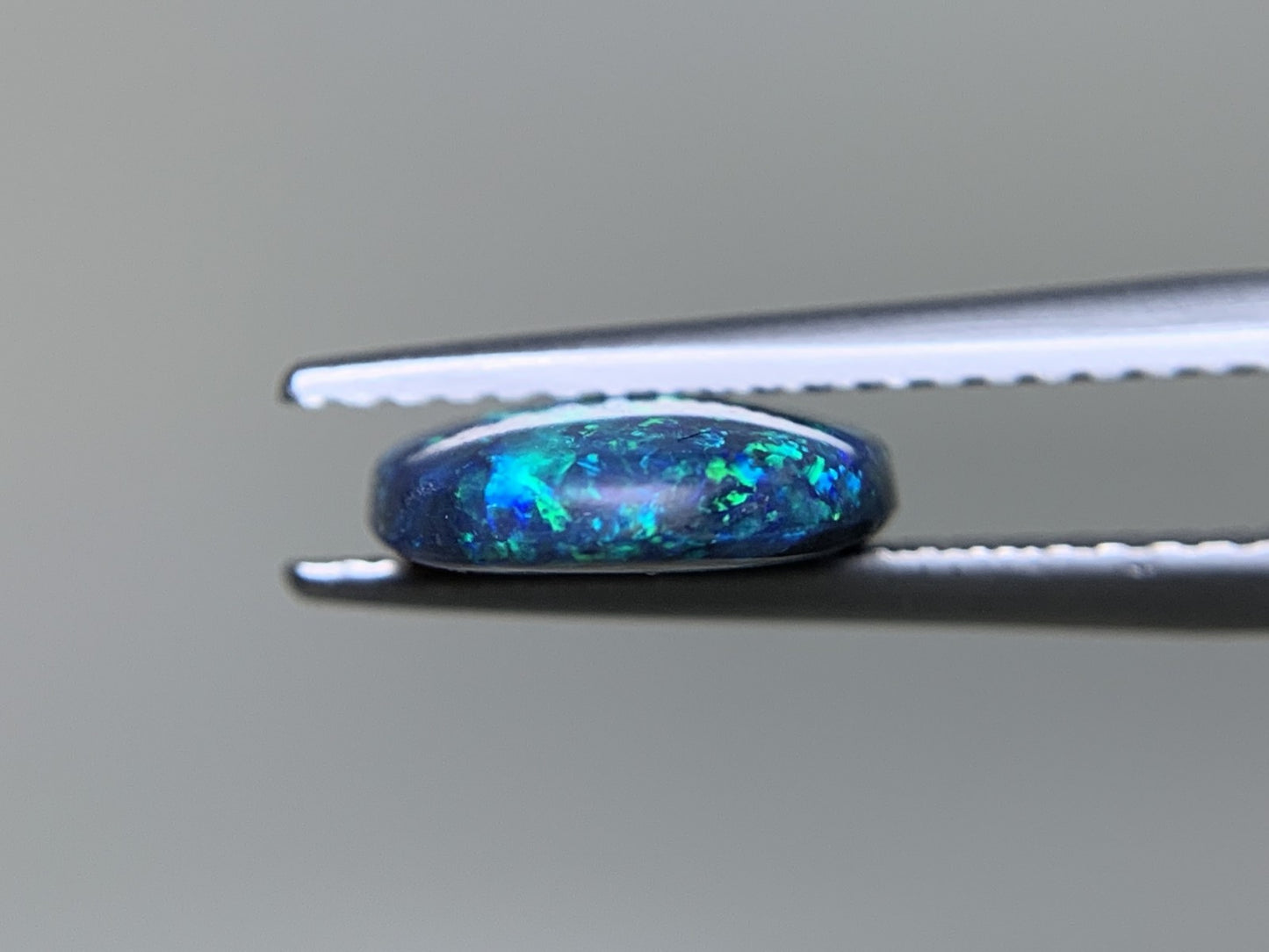 ブラックオパール 天然 1.911ct 宝石ソーティング付き 12.0㎜×9.1㎜×2.7㎜ ルース（ 裸石 ） 7714Y