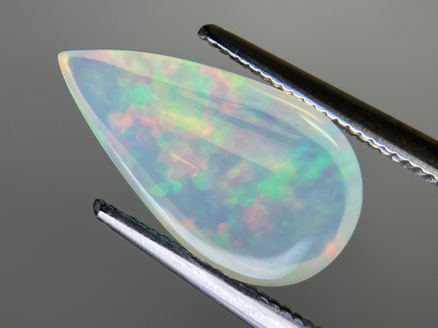 オパール 2.992ct 宝石ソーティング付き  15.9㎜×8.6㎜×5.29㎜  ルース（ 裸石 ） 3949YY