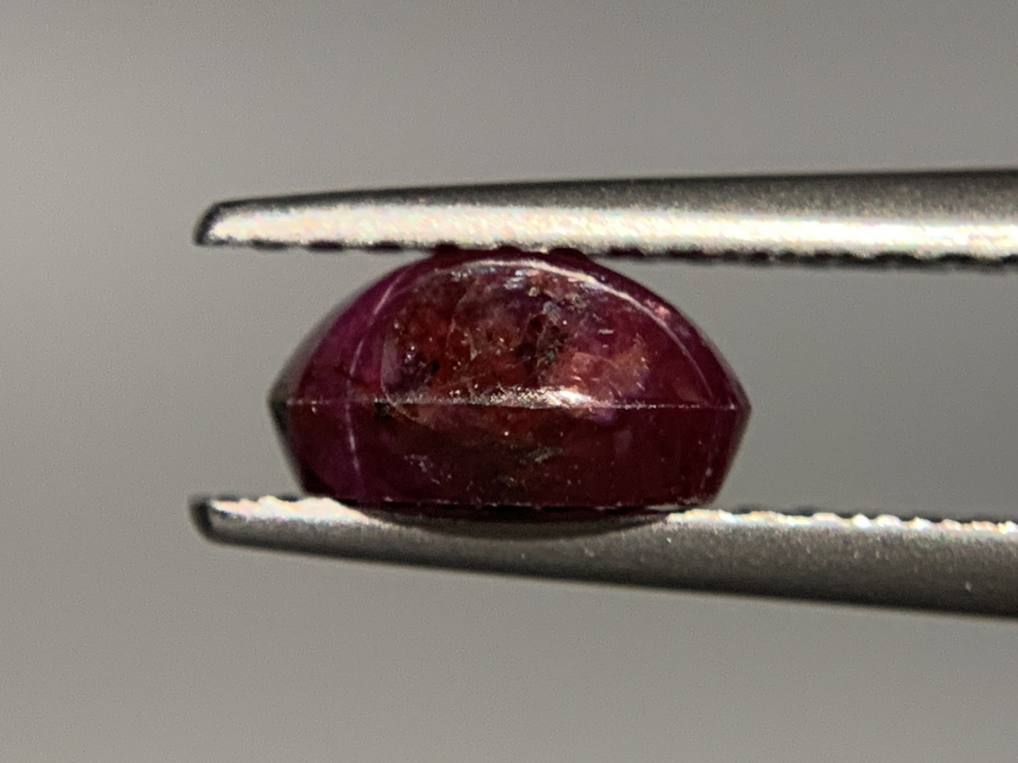 スターサファイア 1.394ct  宝石ソーティング付き  6.9㎜×5.1㎜×3.7㎜  ルース（ 裸石 ） 2721Y