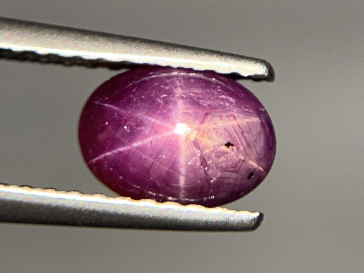 スターサファイア 1.505ct  宝石ソーティング付き  6.9㎜×5.1㎜×3.9㎜  ルース（ 裸石 ） 2717Y
