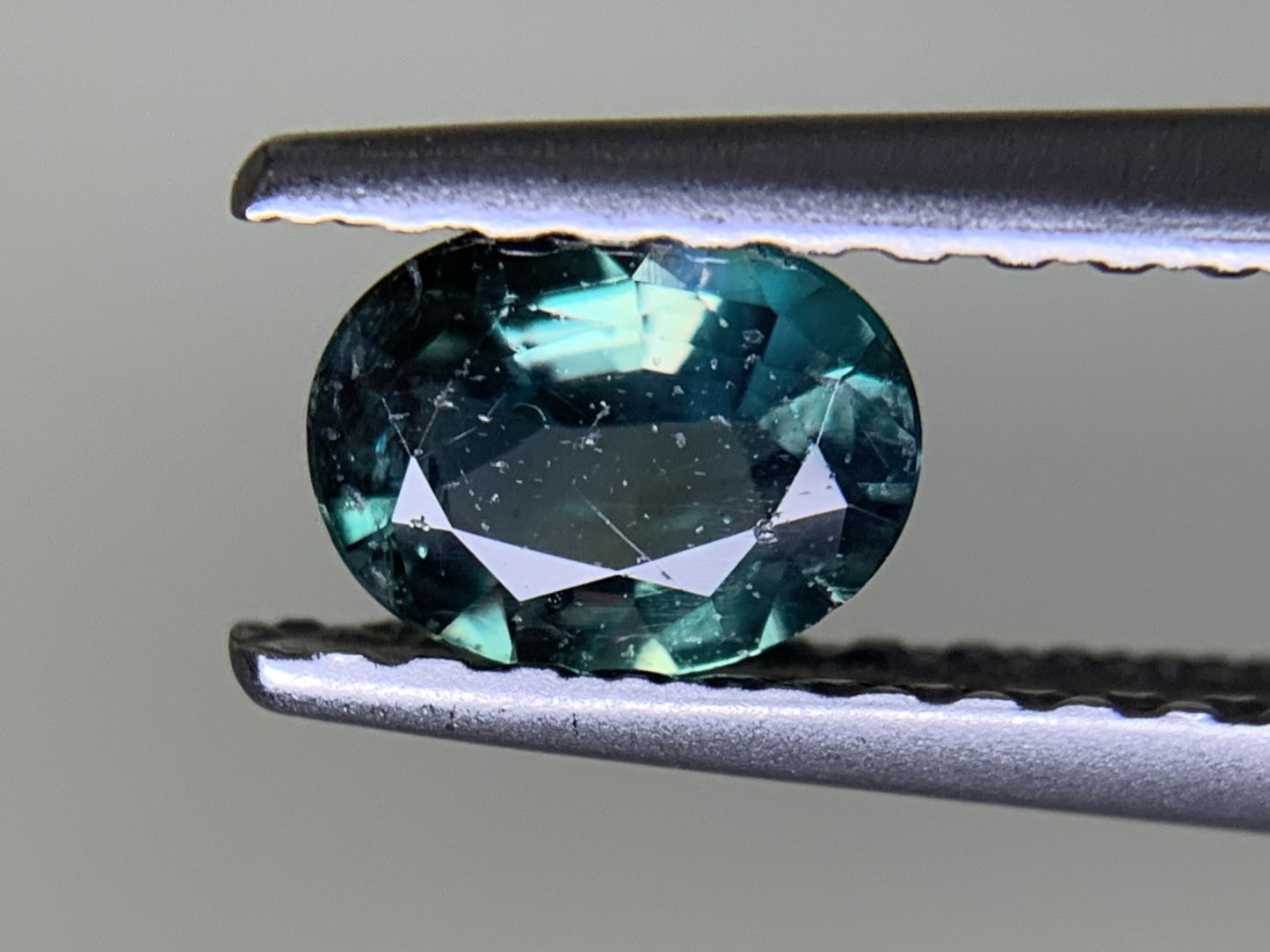 アレキサンドライト  0.344ct  中央宝石ソーティング付き  5.1㎜×4.0㎜×2.1㎜  ルース（ 裸石 ） 3664Y