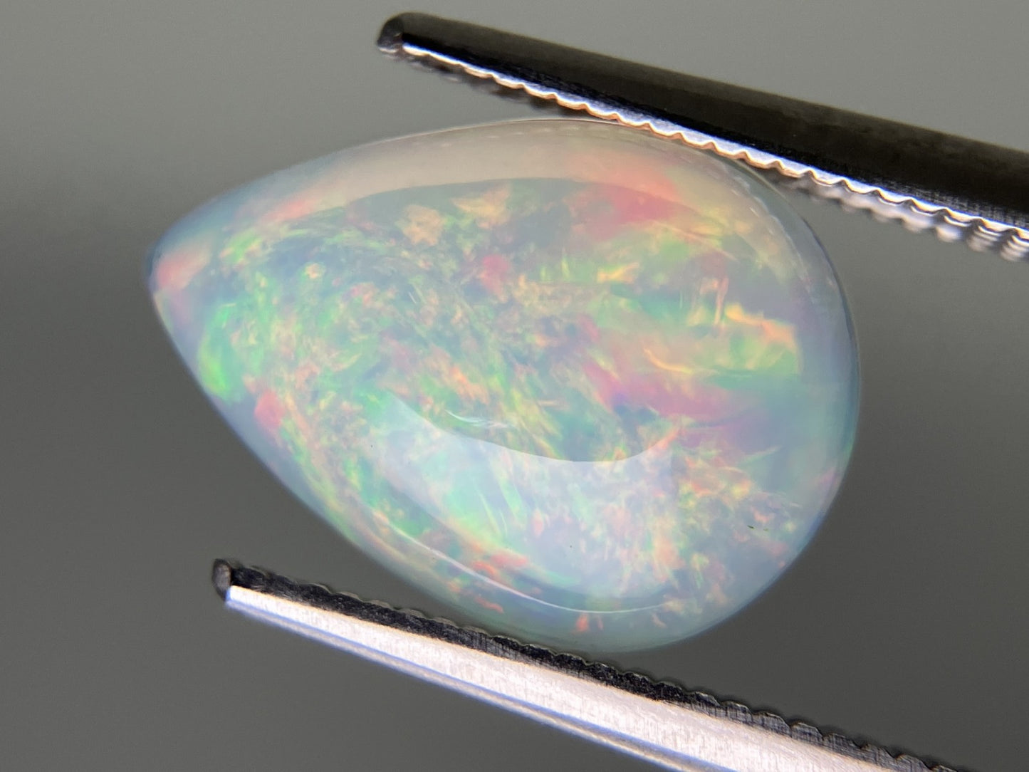 オパール 2.218ct 宝石ソーティング付き  13.5㎜×9.5㎜×3.9㎜  ルース（ 裸石 ） 3617YY
