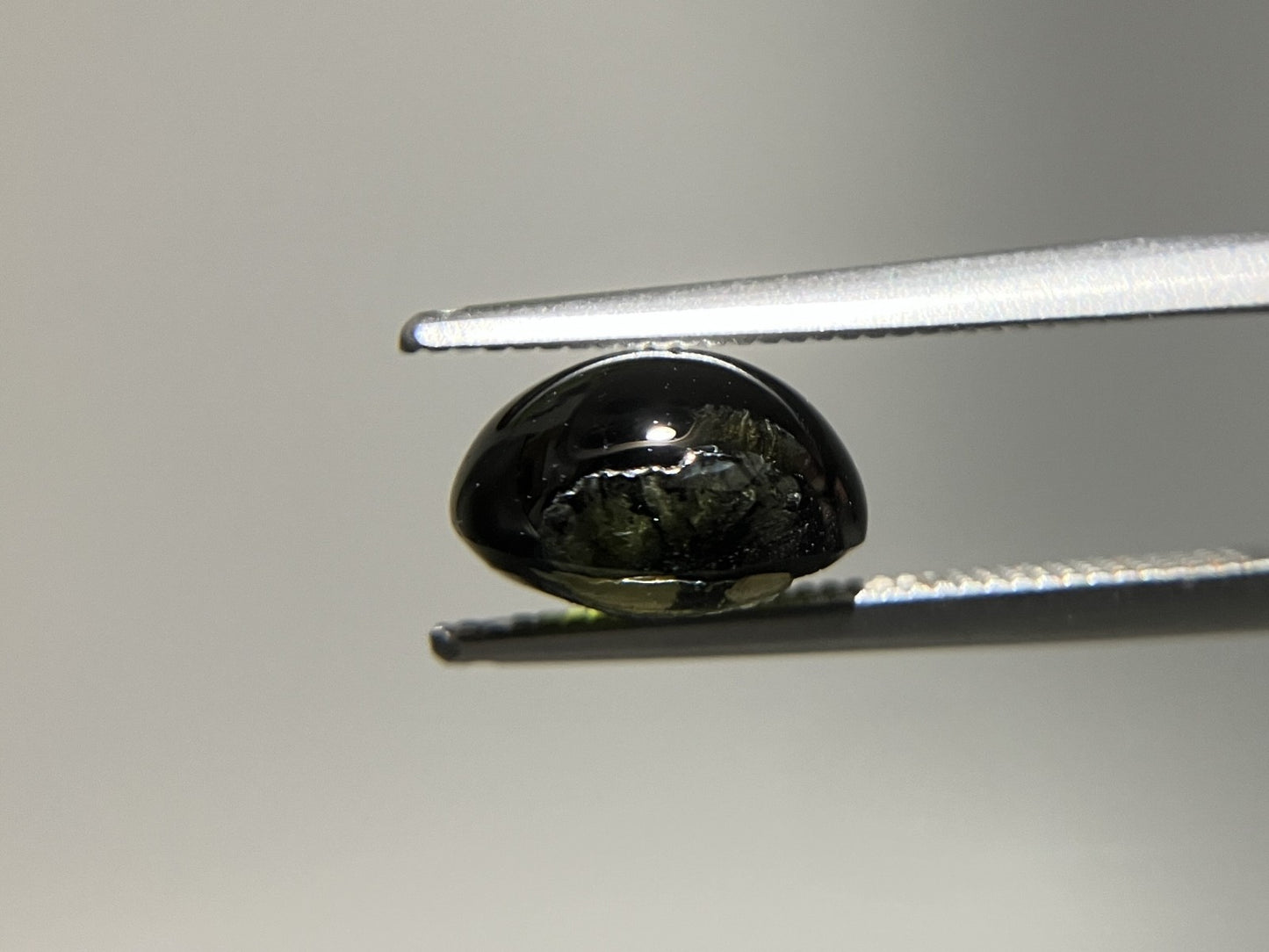 トルマリンキャッツアイ 天然 3.080ct 宝石ソーティング付き 9.0㎜×6.9㎜×5.6㎜ ルース（ 裸石 ） 7008YY