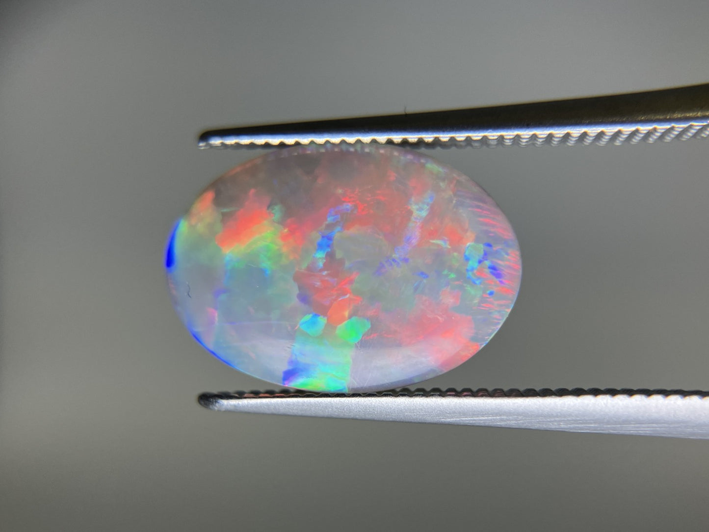ブラックオパール 天然　2.715ct 宝石ソーティング付き 14.0㎜×10.0㎜×3.1㎜ ルース（ 裸石 ） 5275K