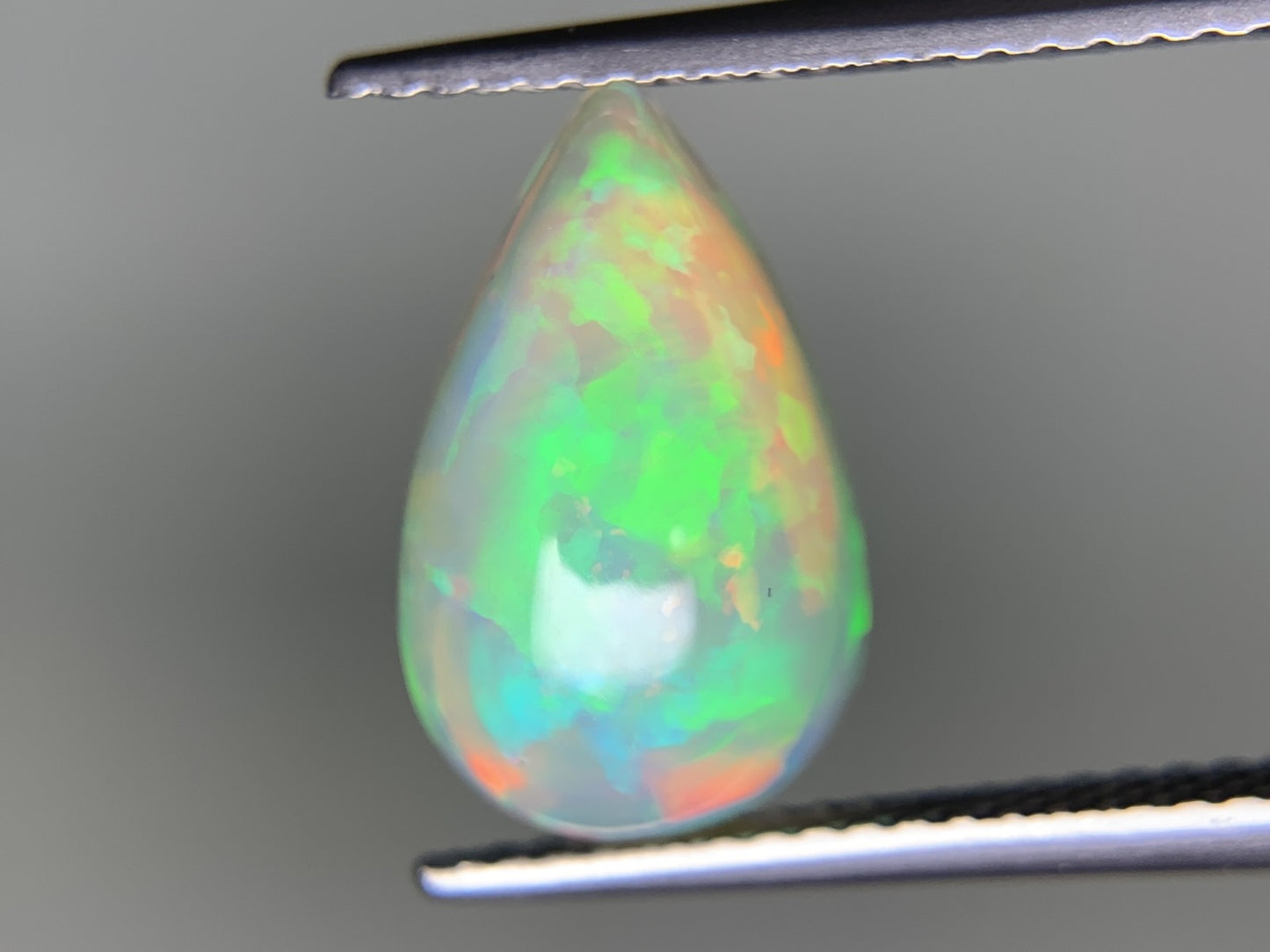 オパール 2.294ct 宝石ソーティング付き 13.6㎜×8.3㎜×4.5㎜ ルース（ 裸石 ） 3481Y