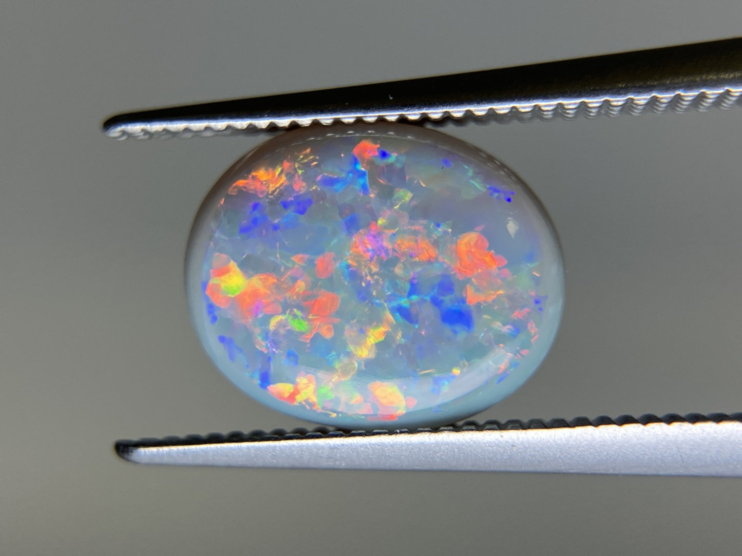 ブラックオパール 天然 1.978ct 中央宝石ソーティング付き 10.6㎜×8.7㎜×3.1㎜ ルース（ 裸石 ） 5132K