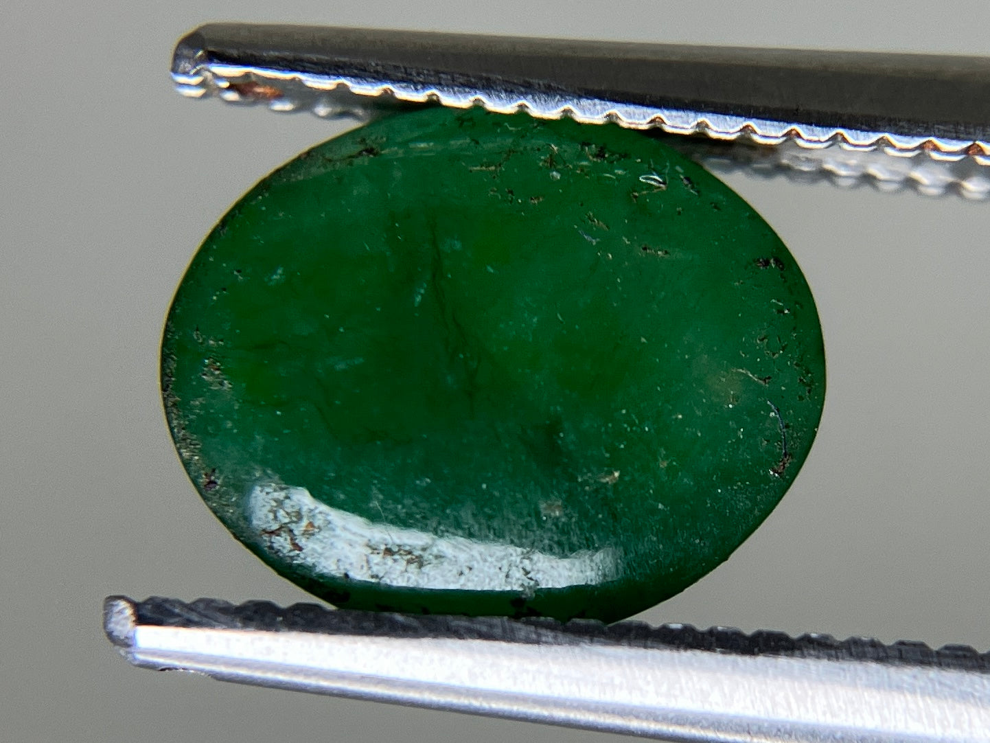 ひすい（ヒスイ 翡翠） 天然 1.823ct 宝石ソーティング付き 8.6㎜×7.0㎜×3.5㎜ ルース（ 裸石 ） 7029YY
