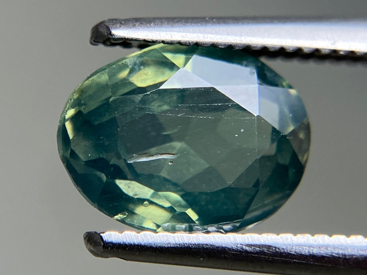 ジルコン 天然 2.871ct 宝石ソーティング付き 8.8㎜×6.8㎜×4.3㎜ ルース（ 裸石 ） 7040YY