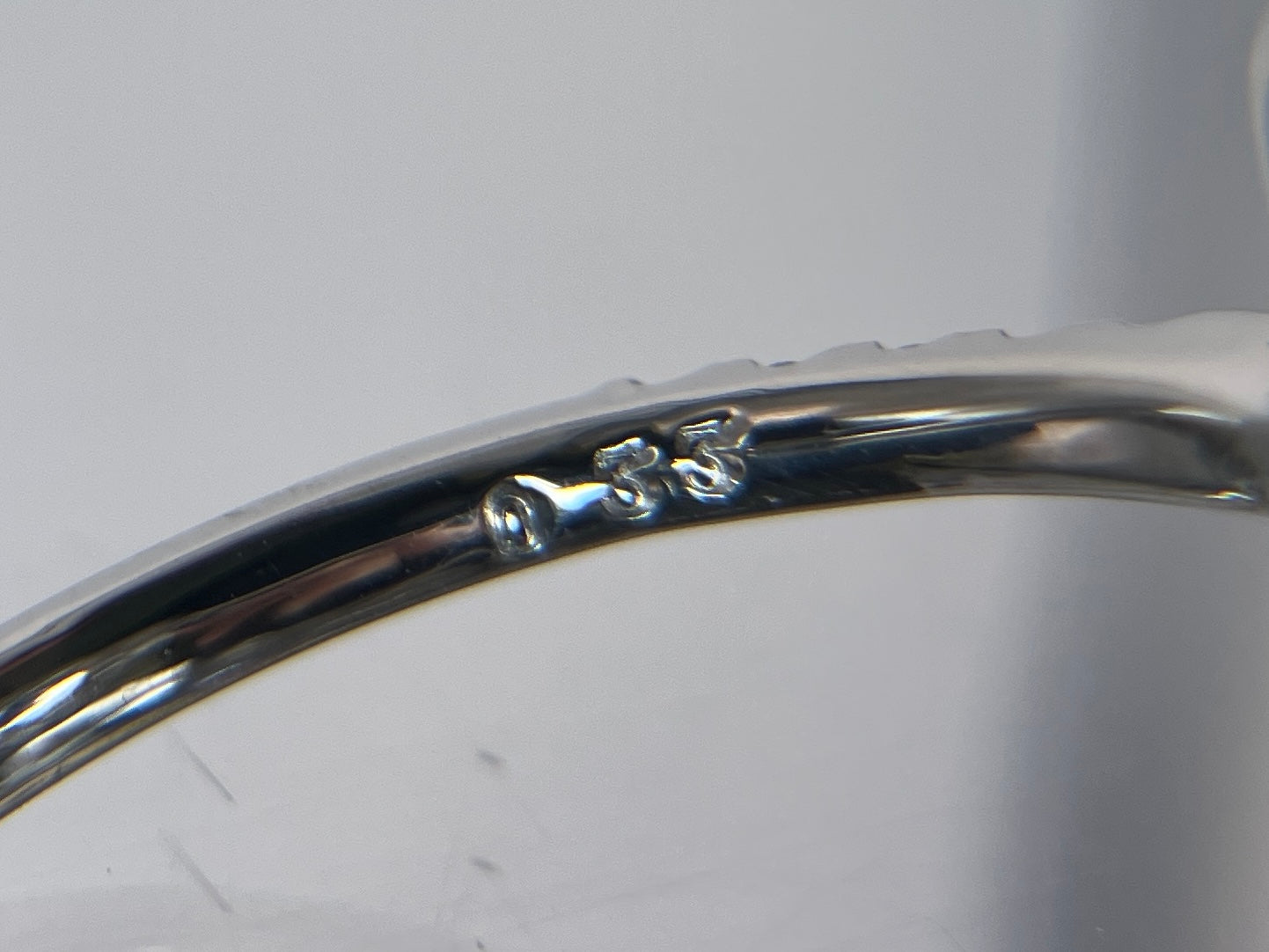 サファイア 1.26ct コンフラワーブルー Cornflower blue AIGS鑑別書 D0.33ct PT900 5.2g 指輪 （JP13号） サイズ直し無料 8791K