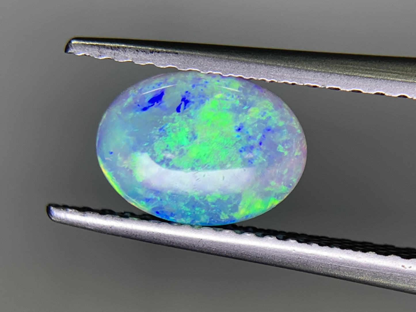ブラックオパール 0.959ct  宝石ソーティング付き  8.5㎜×6.3㎜×2.7㎜  ルース（ 裸石 ） 1866Y