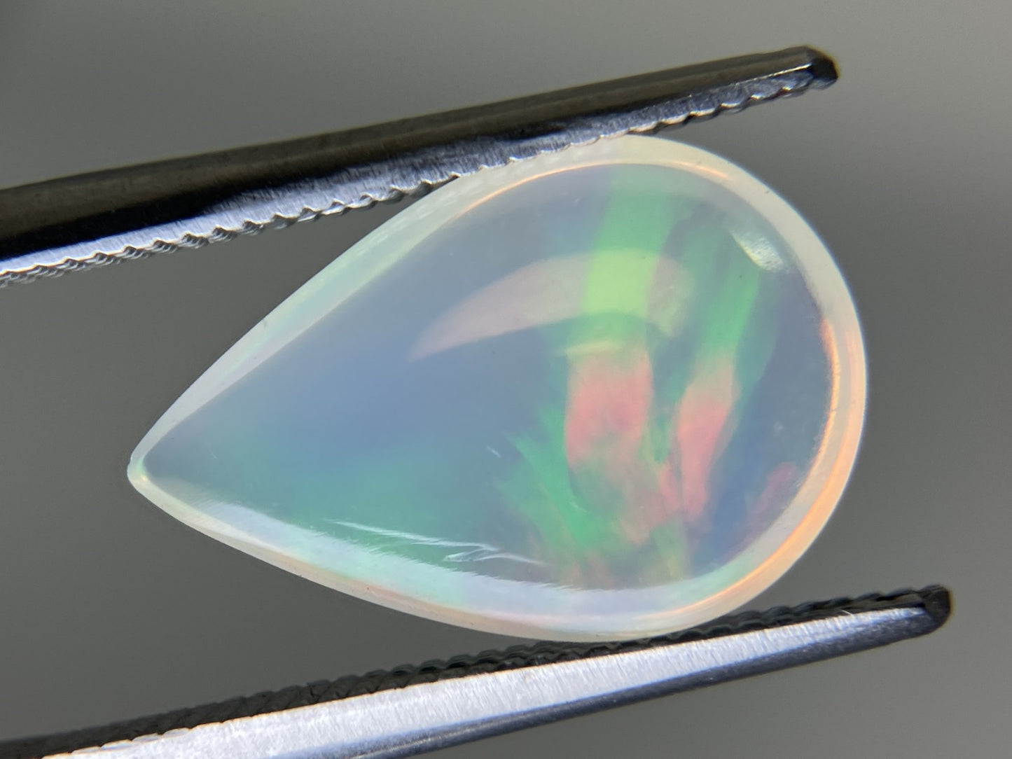 オパール 2.345ct 宝石ソーティング付き  14.9㎜×9.9㎜×3.9㎜  ルース（ 裸石 ） 4221YY