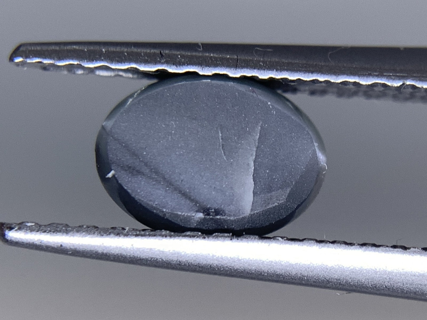 アレキサンドライトキャッツアイ  1.17ct  GIA宝石鑑別書付き  India Bluish Green changing to Grayish Purple 6.48㎜×5.84㎜×4.38㎜  ルース（ 裸石 ）   2052Y