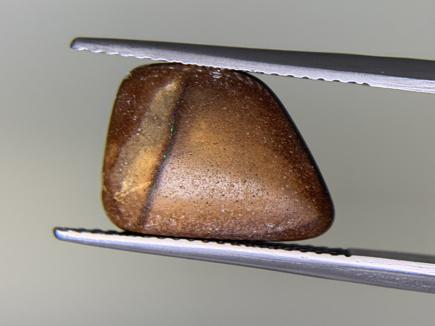 ボルダーオパール 3.529ct  宝石ソーティング付き  13.5㎜×10.2㎜×3.2㎜  ルース（ 裸石 ） 1905Y