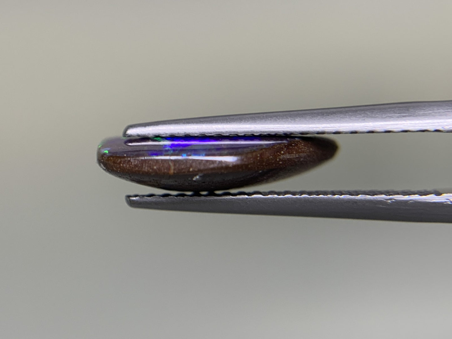 ボルダーオパール 3.529ct  宝石ソーティング付き  13.5㎜×10.2㎜×3.2㎜  ルース（ 裸石 ） 1905Y