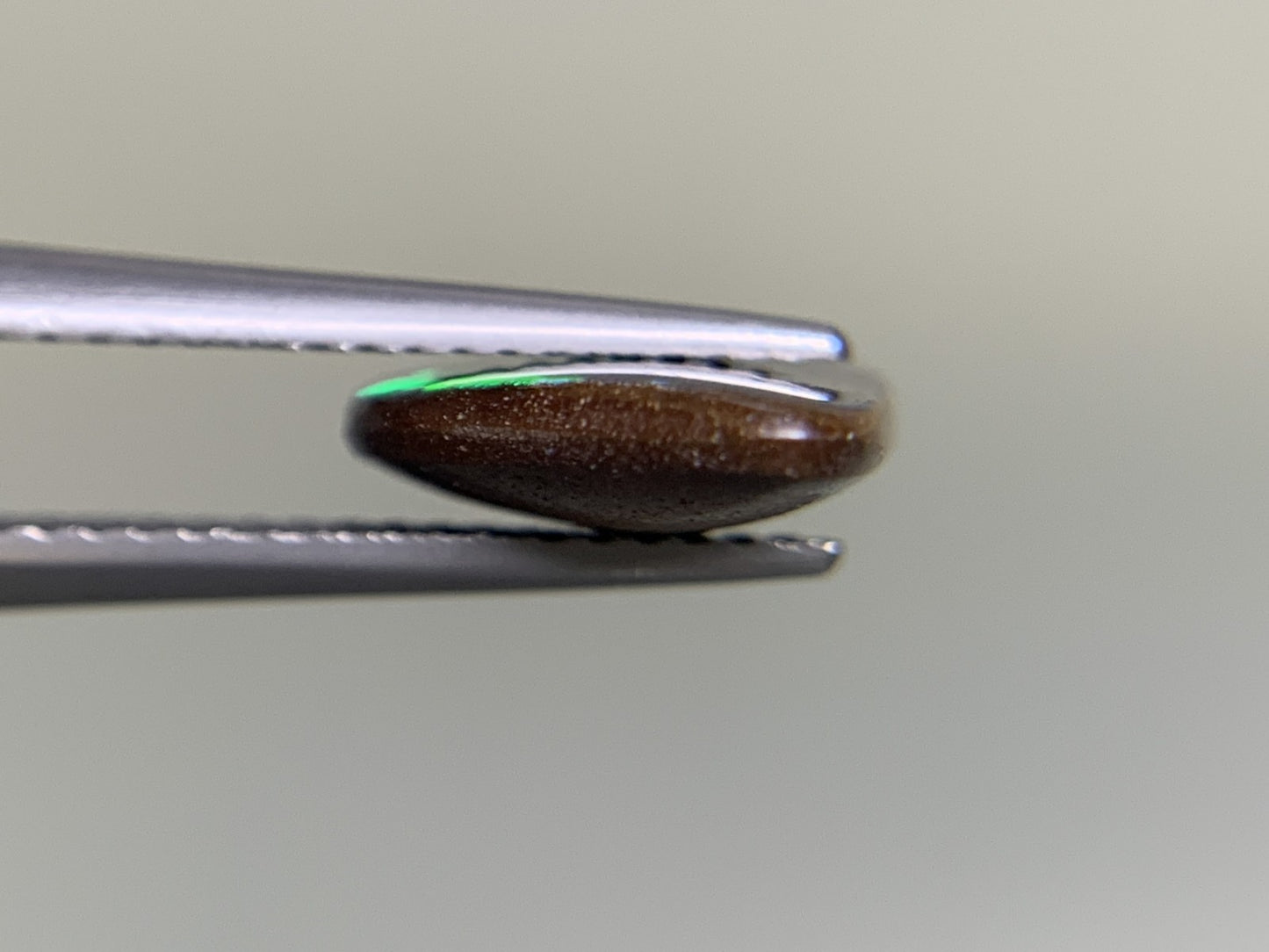 ボルダーオパール 3.529ct  宝石ソーティング付き  13.5㎜×10.2㎜×3.2㎜  ルース（ 裸石 ） 1905Y