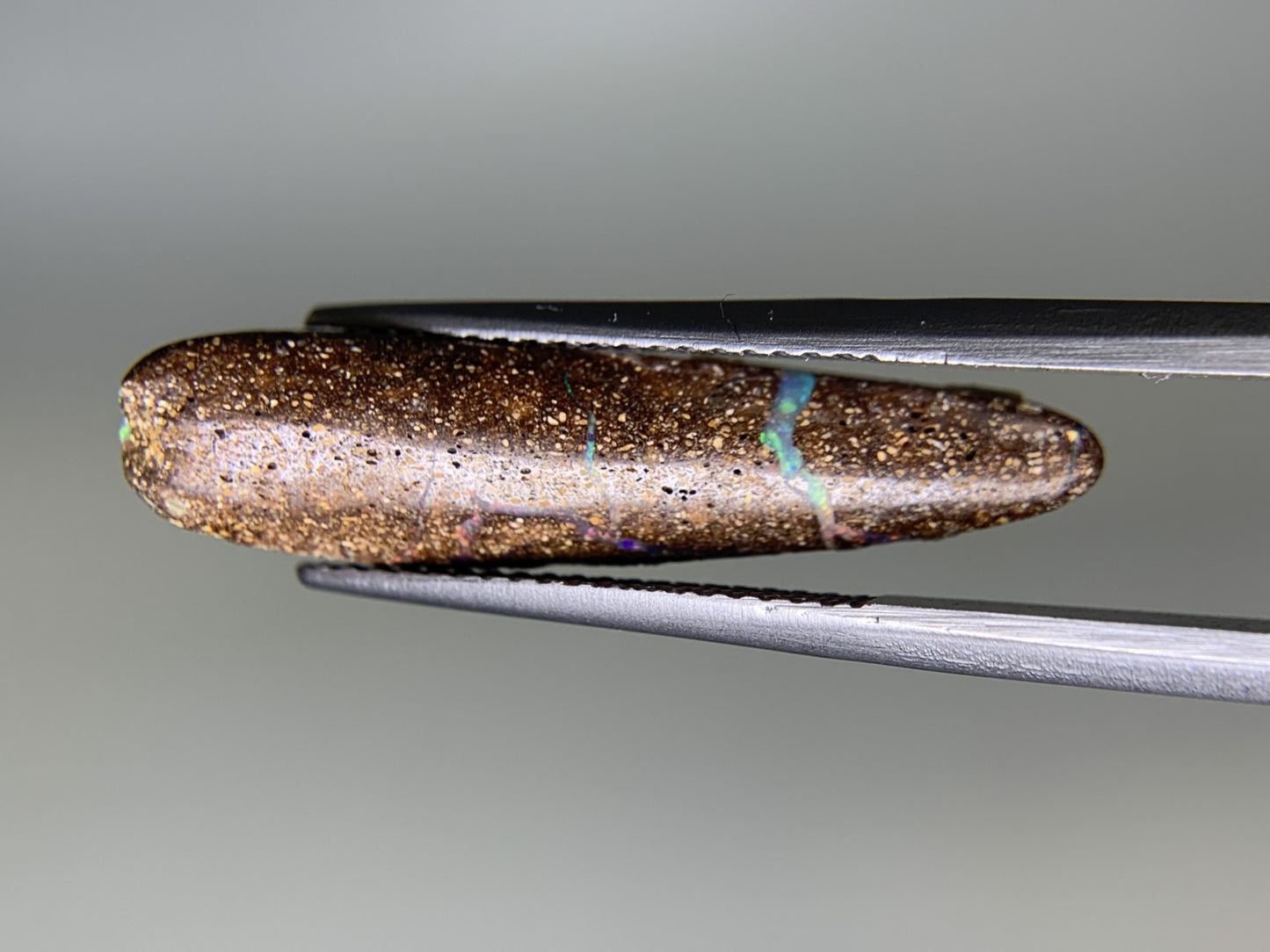 ボルダーオパール 6.591ct  宝石ソーティング付き  26.5㎜×6.9㎜×5.6㎜  ルース（ 裸石 ） 1899Y