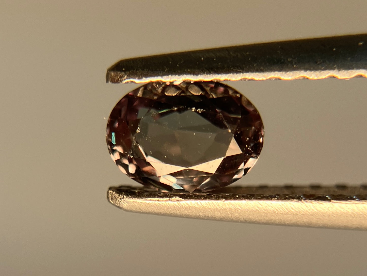 アレキサンドライト  天然   0.490ct   CGLソーティング付き   5.22㎜×3.80㎜×2.77㎜    天然 ルース（ 裸石 ）  5421S