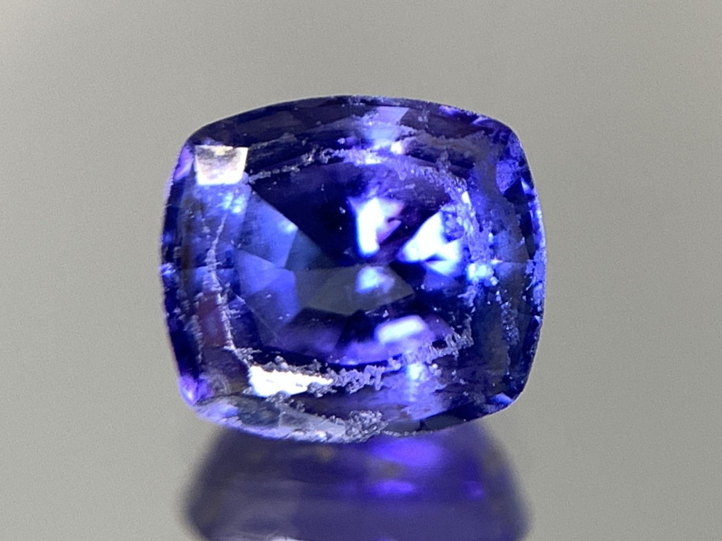 タンザナイト 1.177ct 宝石ソーティング付き 6.6㎜×6.0㎜×3.9㎜ 天然 ルース（ 裸石 ） 4970Y