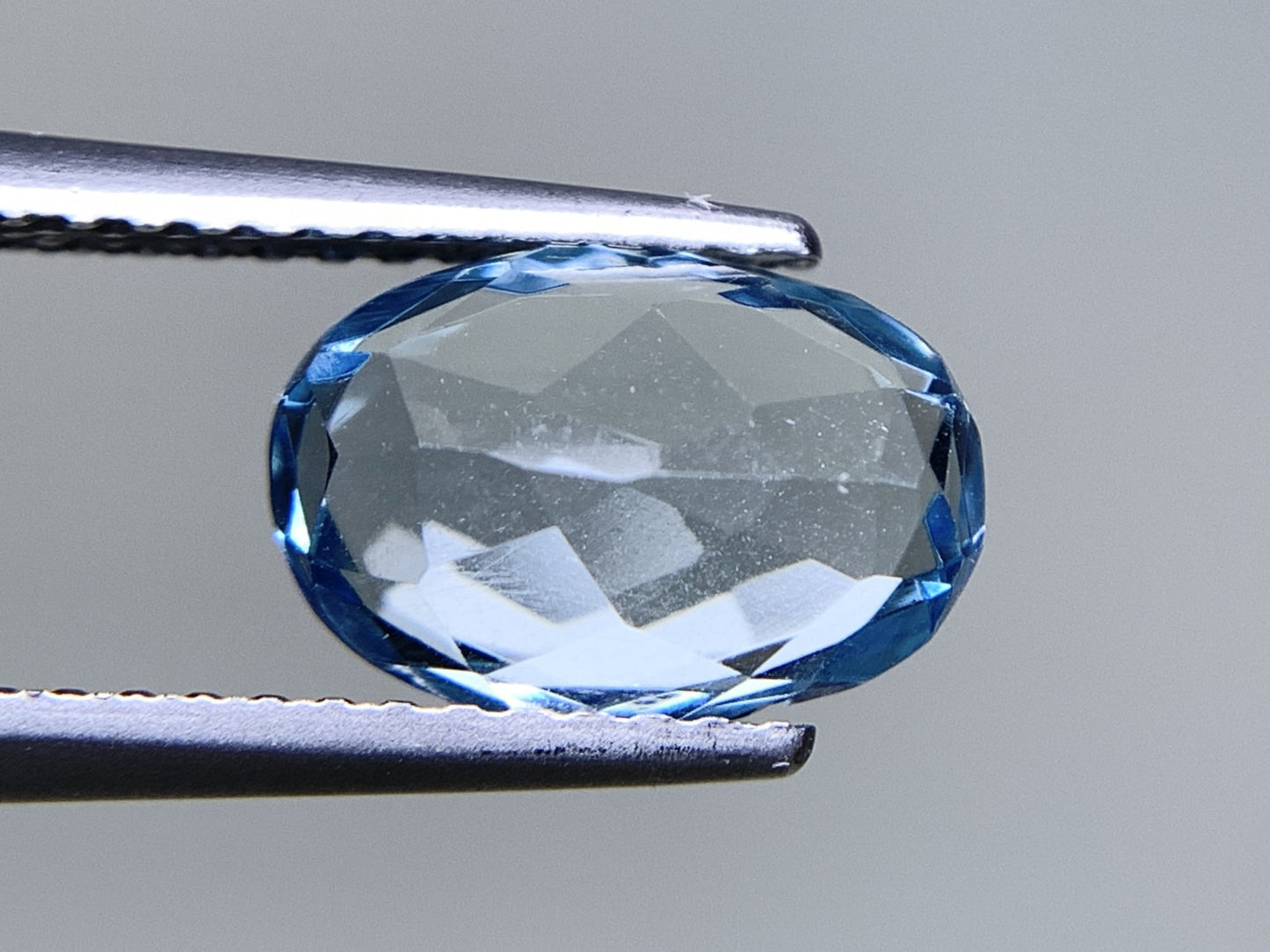 アクアマリン 天然 1.753ct 宝石ソーティング付き 9.7㎜×6.6㎜×4.1㎜ ルース（ 裸石 ） 6782Y