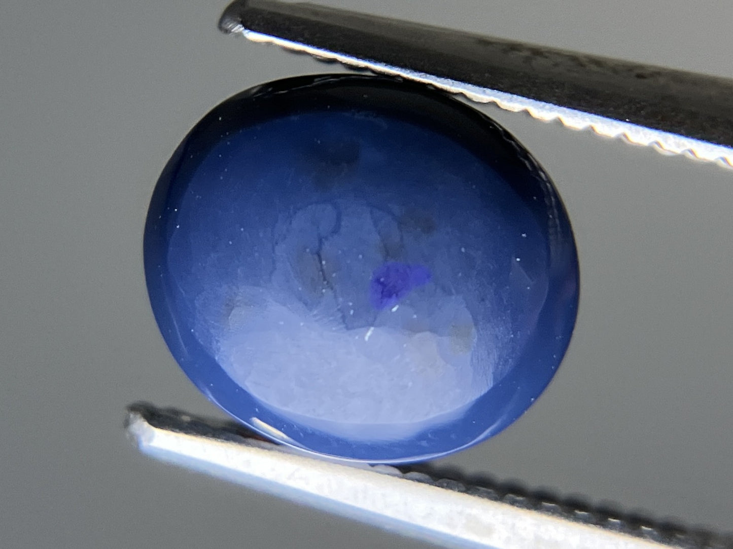 ブラックオパール 1.669ct 中央宝石ソーティング付き  8.1㎜×7.0㎜×4.9㎜  ルース（ 裸石 ） 4130YY