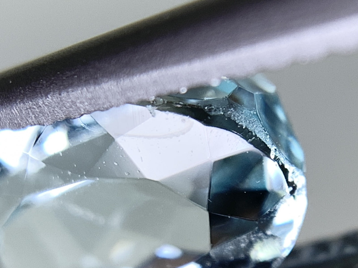 アクアマリン 天然 2.459ct 宝石ソーティング付き 10.1㎜×7.1㎜×5.1㎜ ルース（ 裸石 ） 6781Y