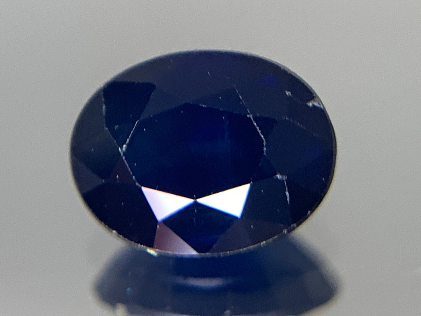 サファイア 天然 1.491ct 中央宝石ソーティング付き 7.72㎜×5.97㎜×3.87㎜ ルース（ 裸石 ） 5644Y