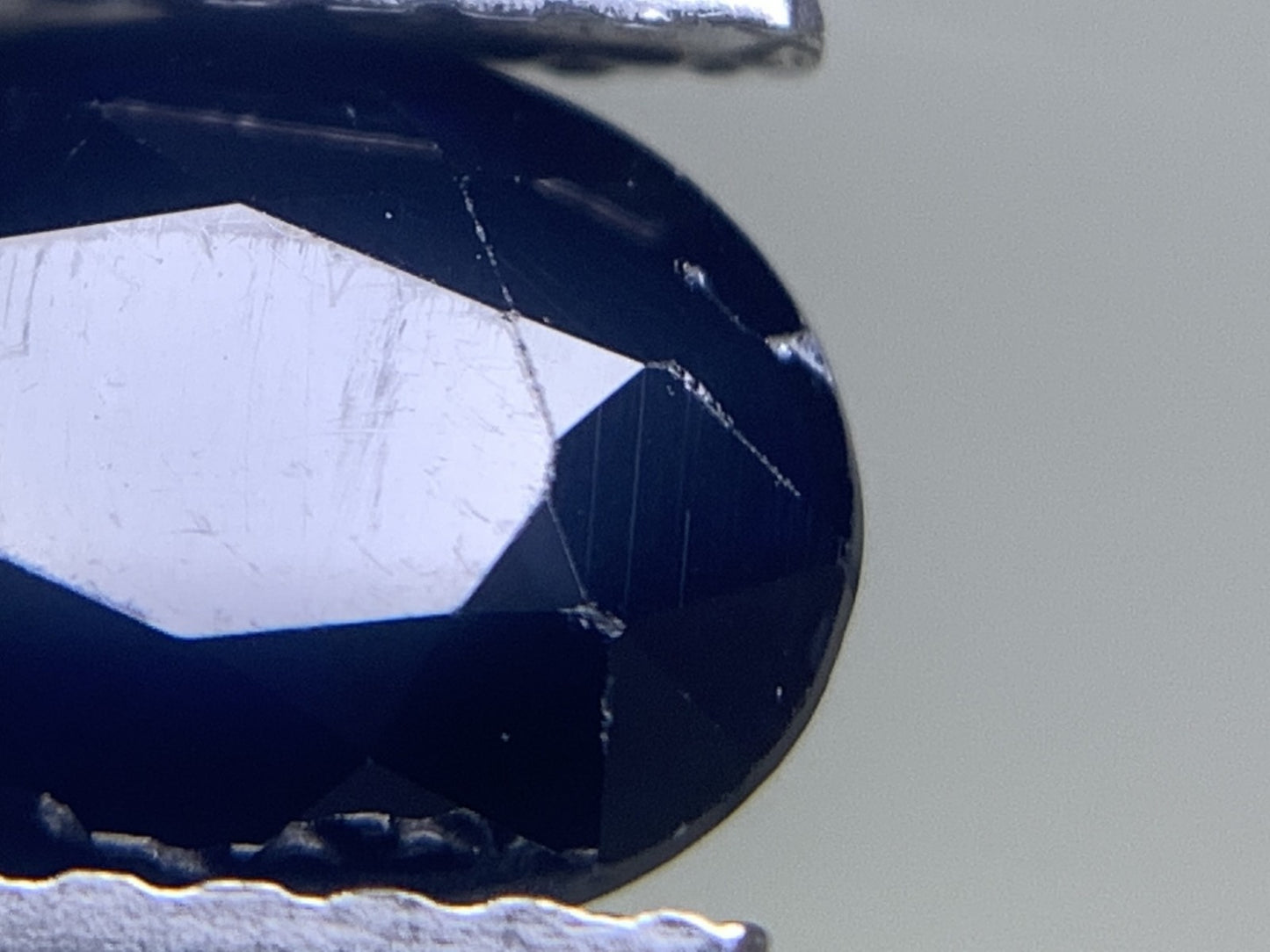サファイア 天然 1.491ct 中央宝石ソーティング付き 7.72㎜×5.97㎜×3.87㎜ ルース（ 裸石 ） 5644Y