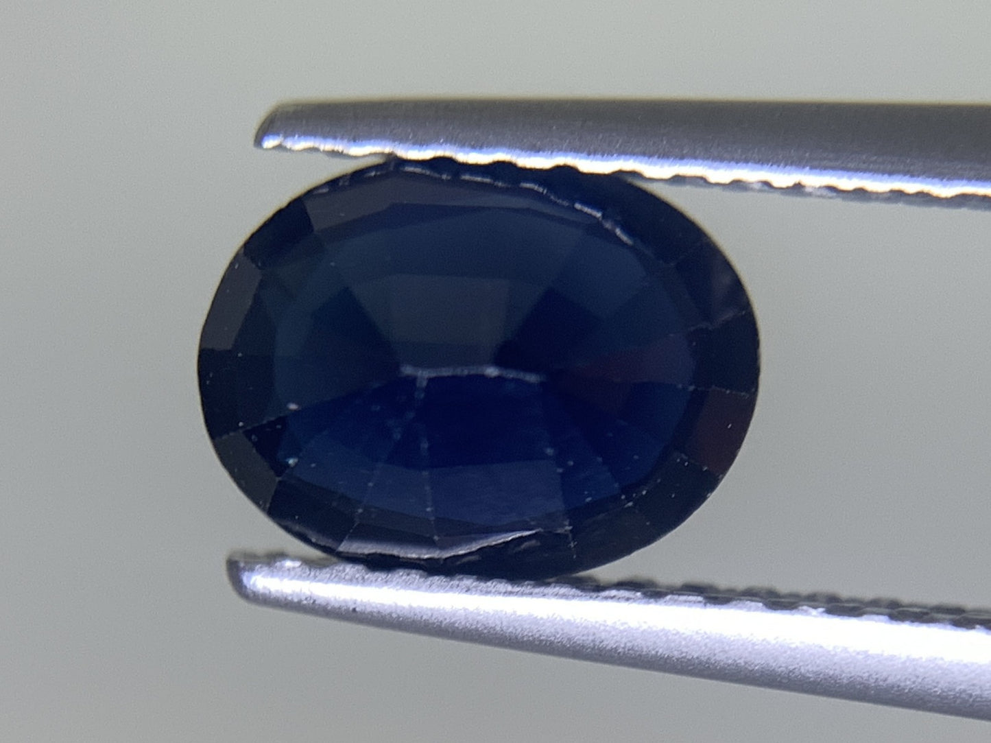 サファイア 天然 1.491ct 中央宝石ソーティング付き 7.72㎜×5.97㎜×3.87㎜ ルース（ 裸石 ） 5644Y