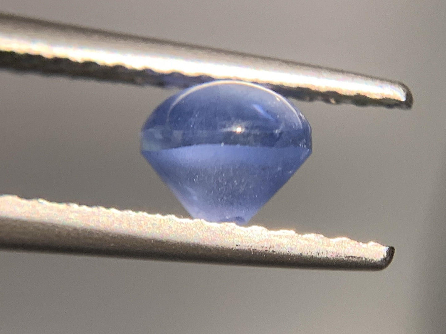 スターサファイア 1.186ct  宝石ソーティング付き  6.0㎜×4.8㎜×4.4㎜  ルース（ 裸石 ） 1896Y